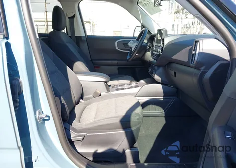 2022 Ford Bronco Sport Big Bend z USA, uszkodzony, nr VIN 3FMCR9B64NRE15561